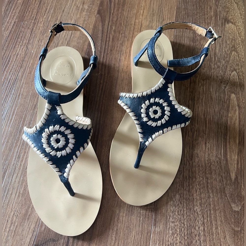 Jack Rogers Maci sandal, navy and platinum, 6.5 very good used condition.